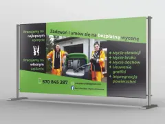 Ten baner reklamuje usługi mycia ciśnieniowego. Dwóch pracowników w pomarańczowych strojach stoi obok profesjonalnego sprzętu.