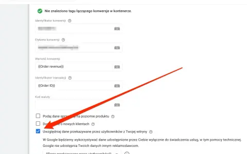 Ustawienia Google Ads: zaznaczono opcję "Uwzględniaj dane przekazywane przez użytkowników z Twojej witryny" dla lepszych konwersji rozszerzonych.